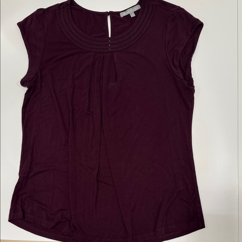 Daniel Rainn Brinn Scoop Neck Knit Top